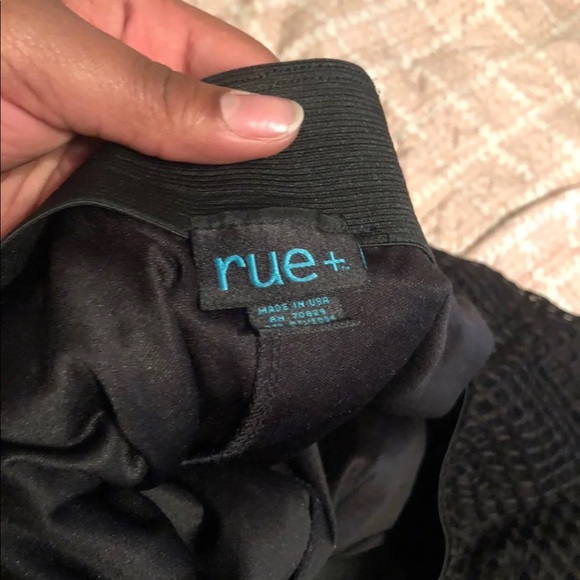 Rue 21 Skirt - Picture 2 of 3